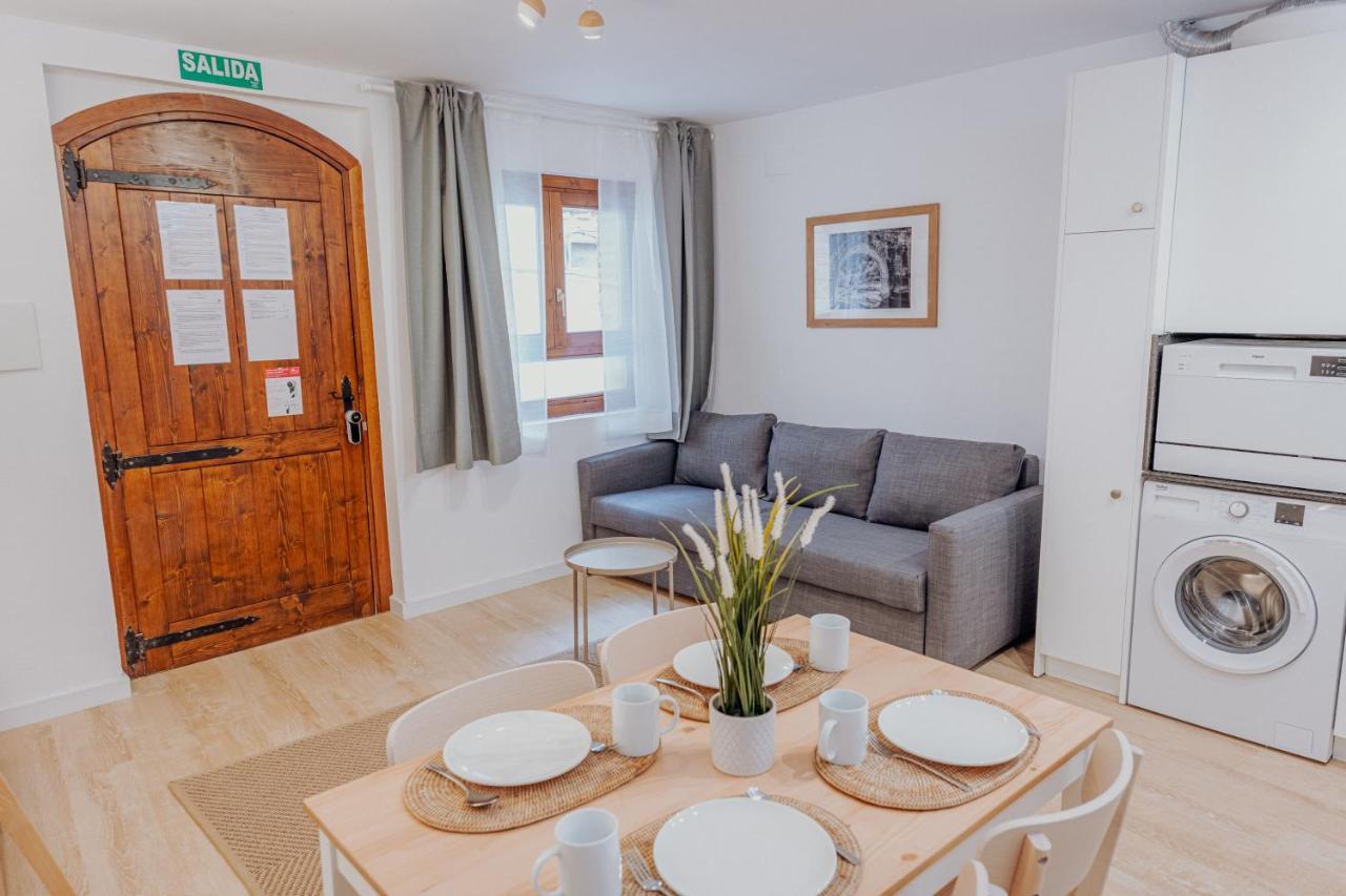 Apartamentos Fuendebanos Alquezar Luaran gambar
