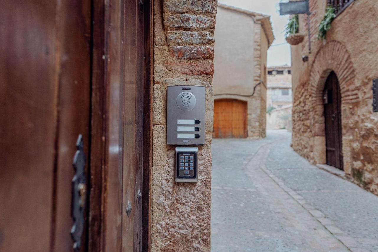 Apartamentos Fuendebanos Alquezar Luaran gambar