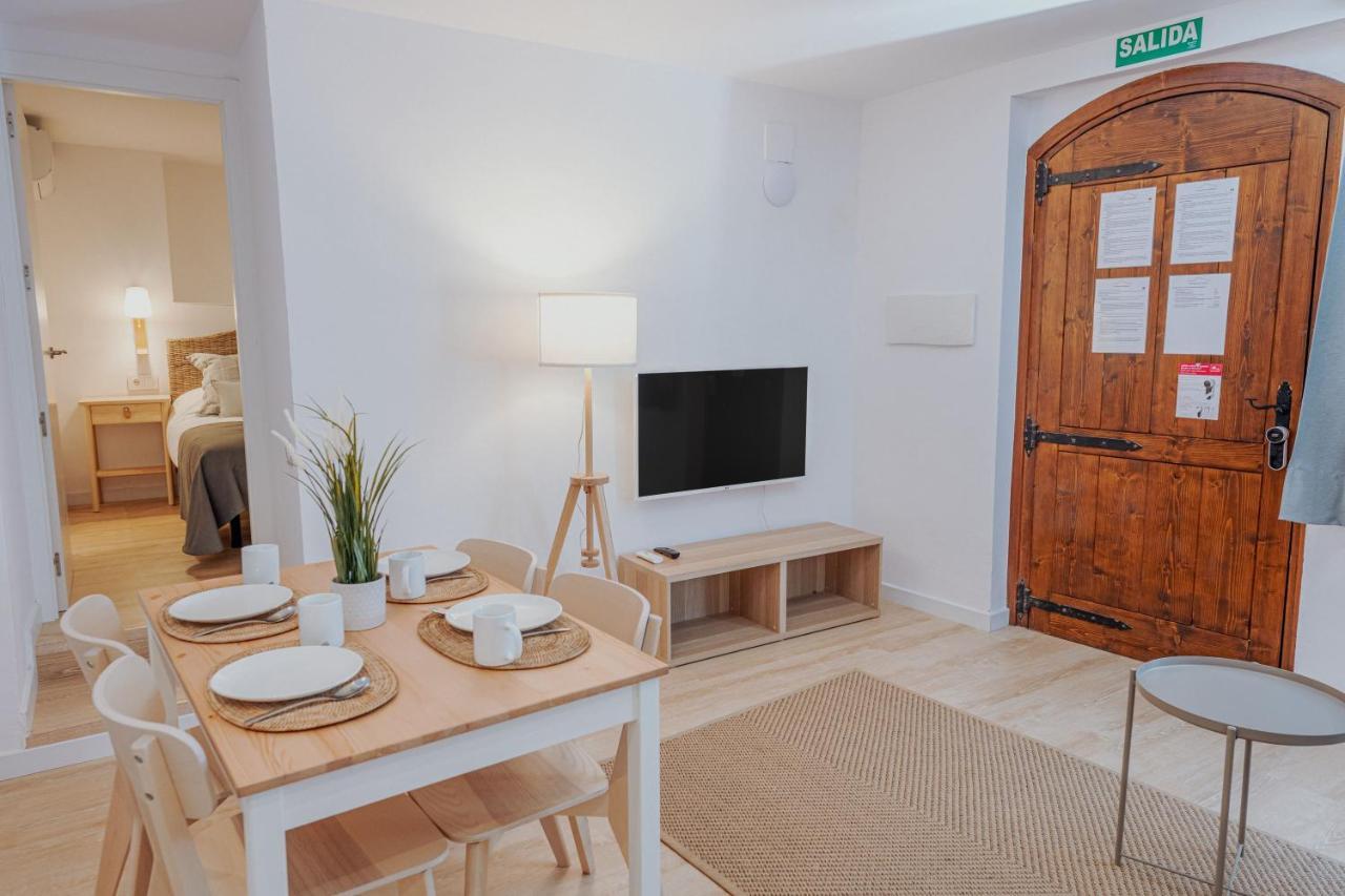 Apartamentos Fuendebanos Alquezar Luaran gambar