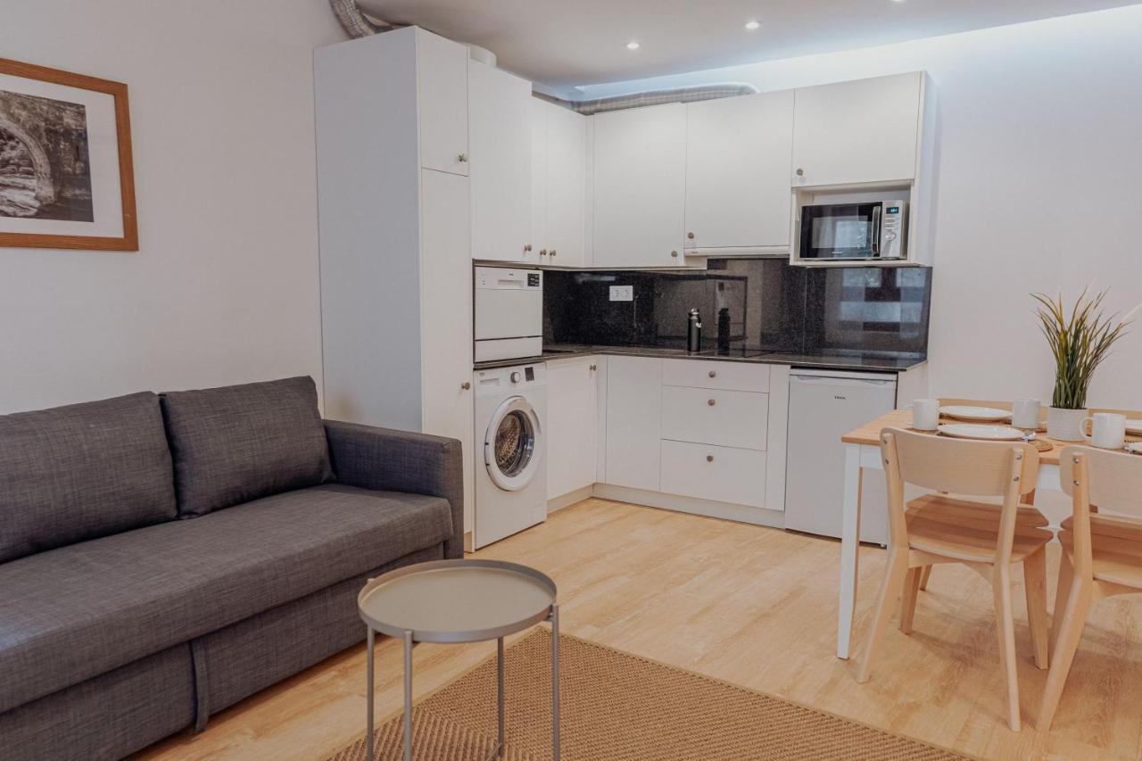 Apartamentos Fuendebanos Alquezar Luaran gambar