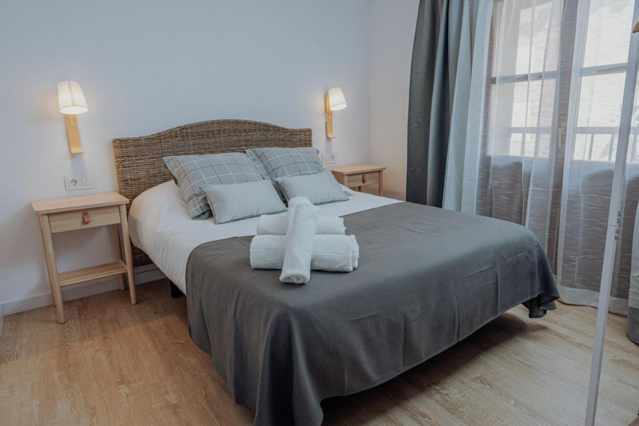 Apartamentos Fuendebanos Alquezar Luaran gambar